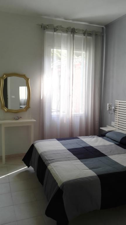 Su Per I Coppi Hotel Манарола Екстериор снимка