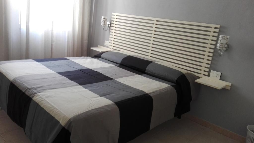 Su Per I Coppi Hotel Манарола Екстериор снимка