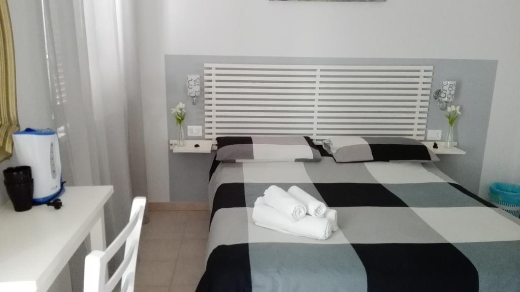 Su Per I Coppi Hotel Манарола Екстериор снимка